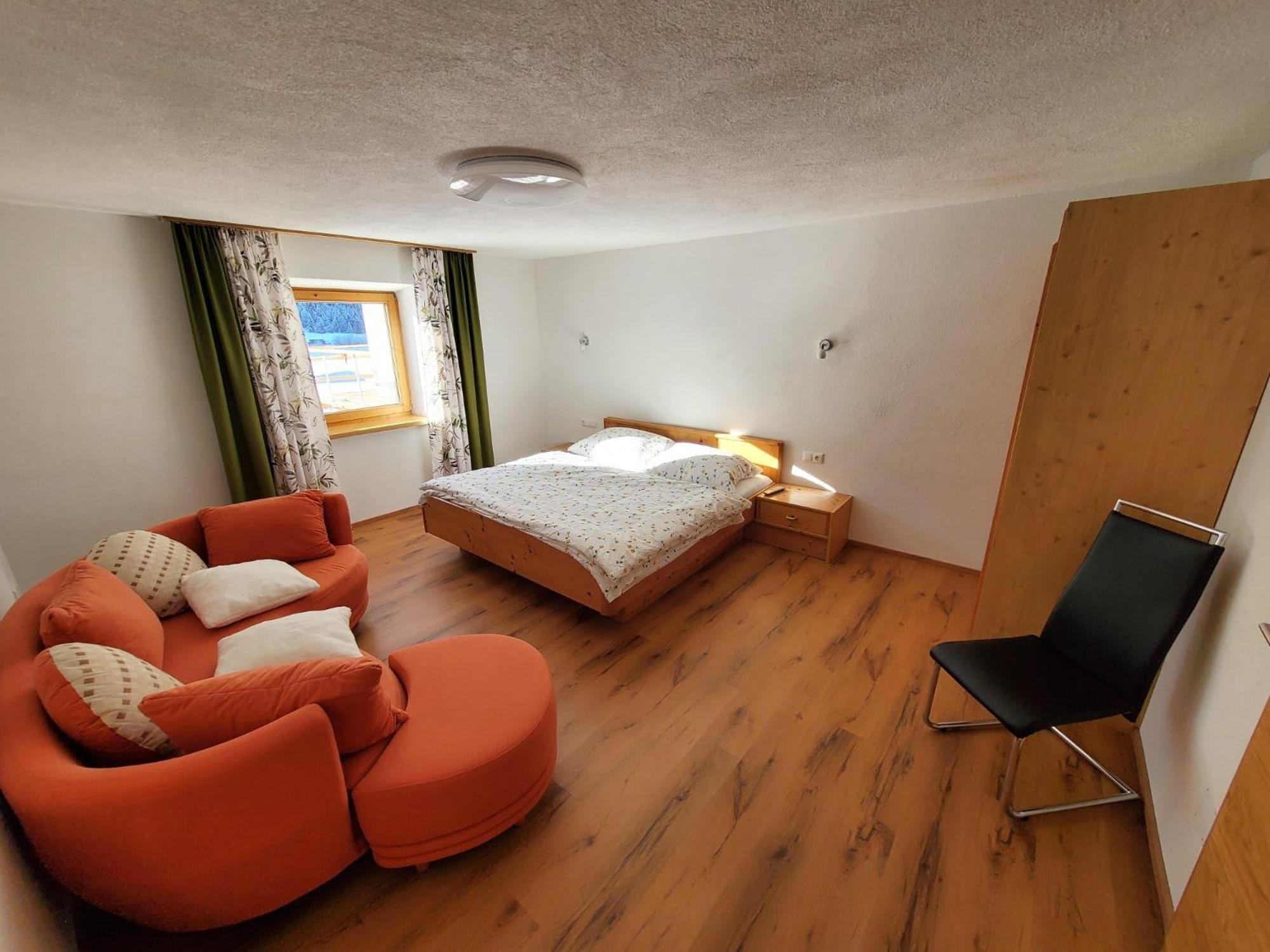 Rosa'S Ferienhaus Ferienwohnung Rote Flueh Grän Esterno foto