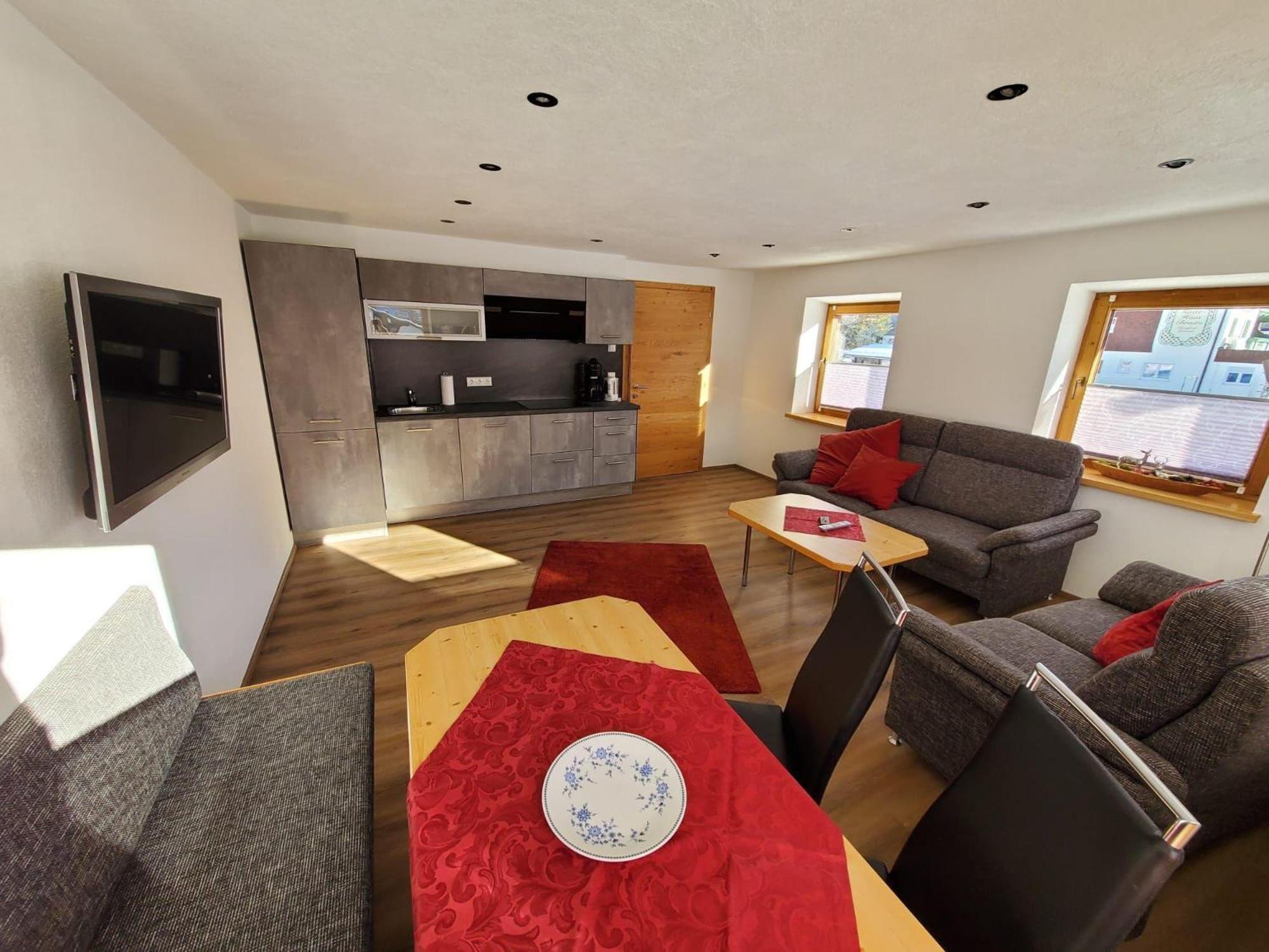 Rosa'S Ferienhaus Ferienwohnung Rote Flueh Grän Esterno foto