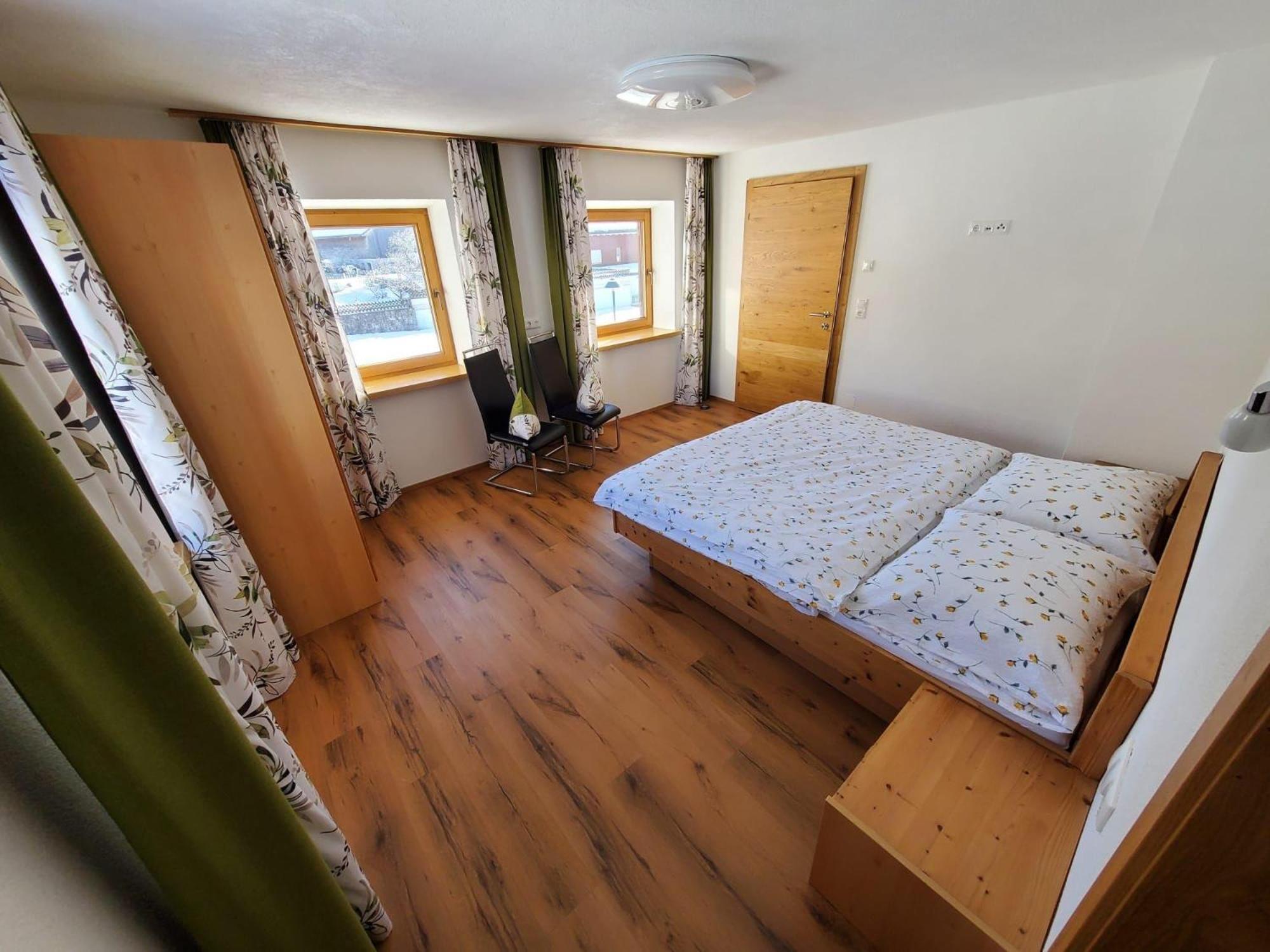 Rosa'S Ferienhaus Ferienwohnung Rote Flueh Grän Esterno foto